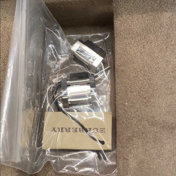 BURBERRY BU9001 Watch Silver For Sale 38mm - Picture 4 of 8